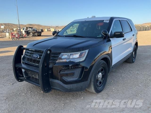 Ford Explorer Avtomobili