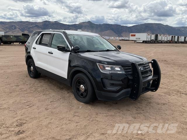 Ford Explorer Avtomobili
