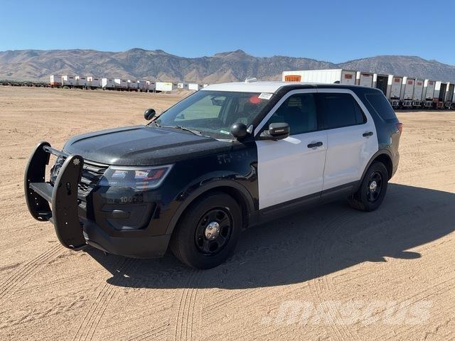Ford Explorer Avtomobili