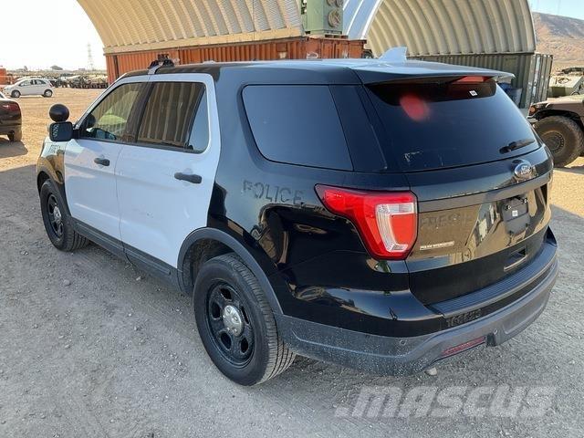 Ford Explorer Avtomobili
