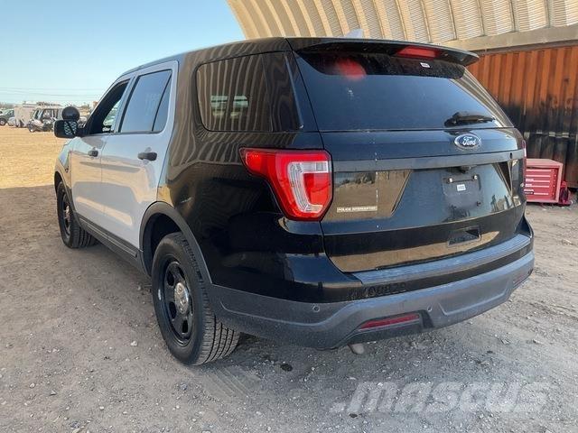 Ford Explorer Avtomobili