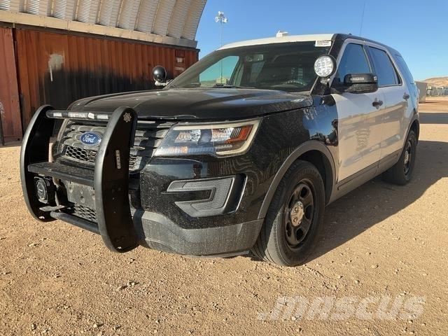 Ford Explorer Avtomobili