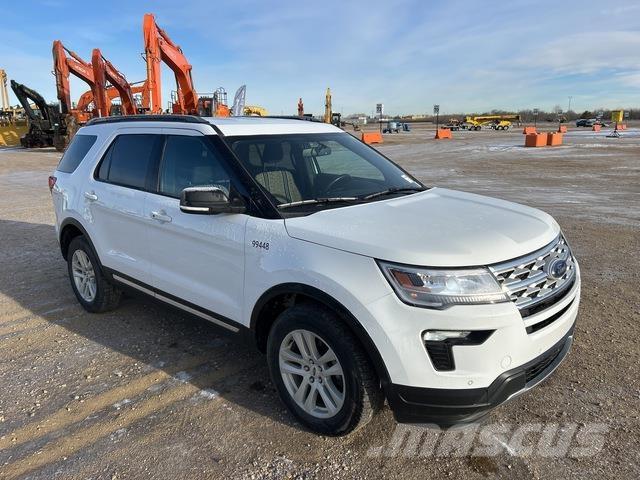 Ford Explorer Avtomobili