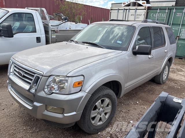 Ford Explorer Avtomobili