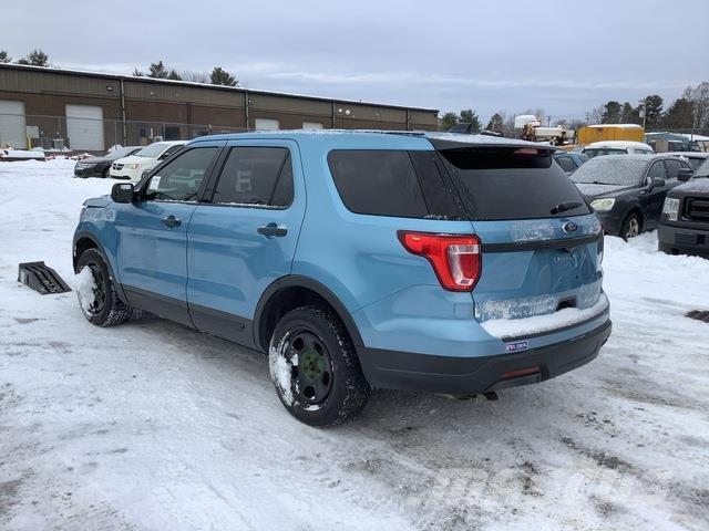 Ford Explorer Avtomobili