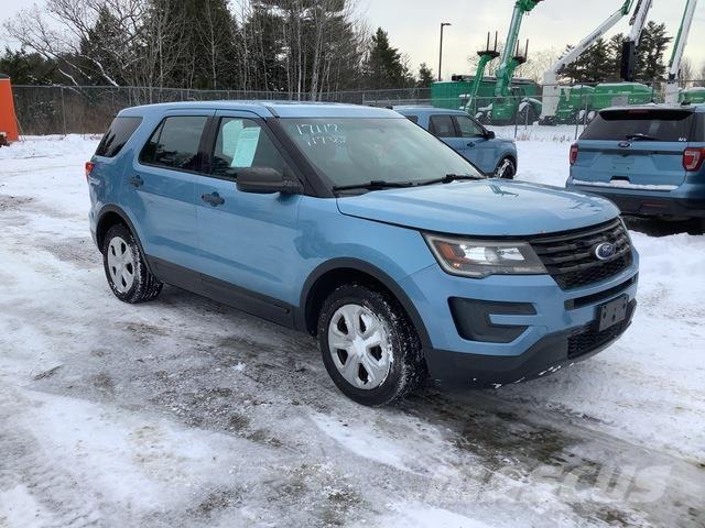 Ford Explorer Avtomobili