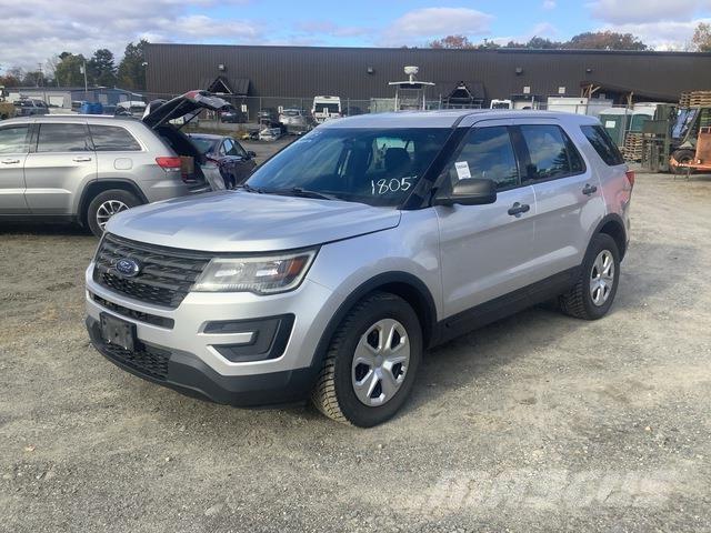 Ford Explorer Avtomobili