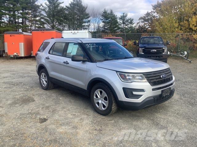 Ford Explorer Avtomobili