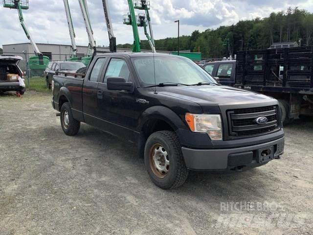 Ford F-150 XL Drugi