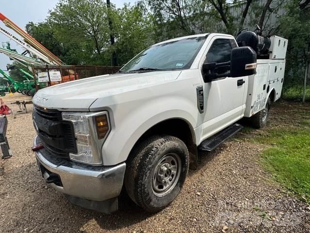 Ford F-250 Komunalna vozila