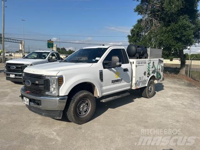 Ford F-250 Komunalna vozila