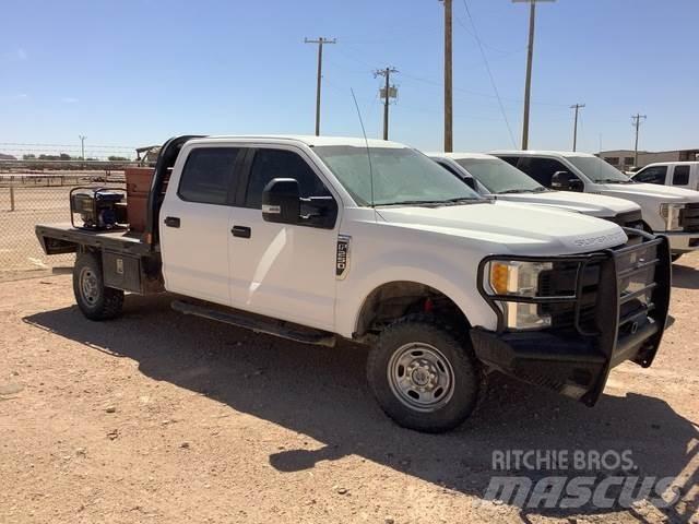 Ford F-250 Tovornjaki s kesonom/platojem