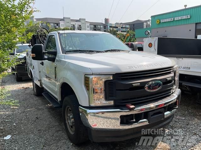 Ford F-250 Komunalna vozila