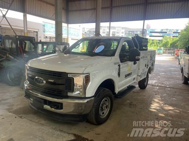 Ford F-250 Komunalna vozila