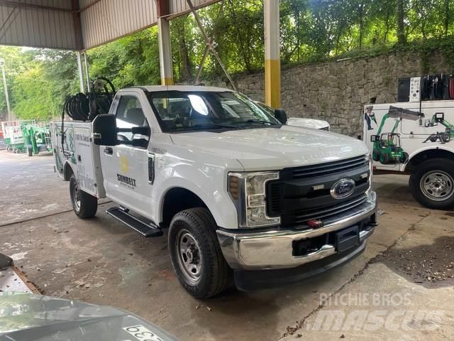 Ford F-250 Komunalna vozila