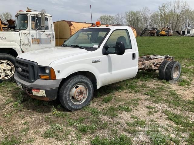 Ford F-350 Kabine in notranjost