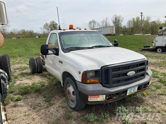 Ford F-350 Kabine in notranjost