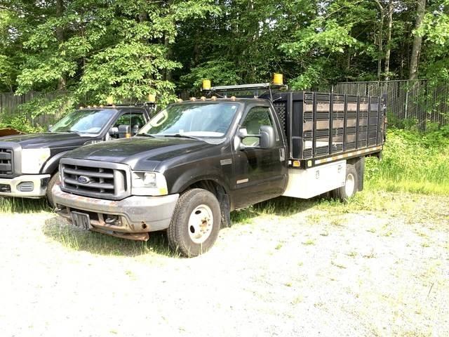 Ford F-350 Tovornjaki s kesonom/platojem