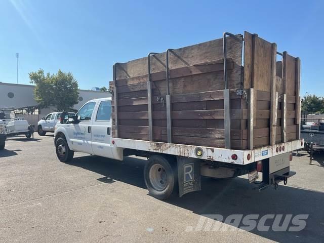 Ford F-350 Tovornjaki s kesonom/platojem