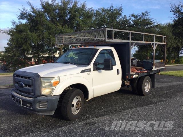 Ford F-350 Tovornjaki s kesonom/platojem