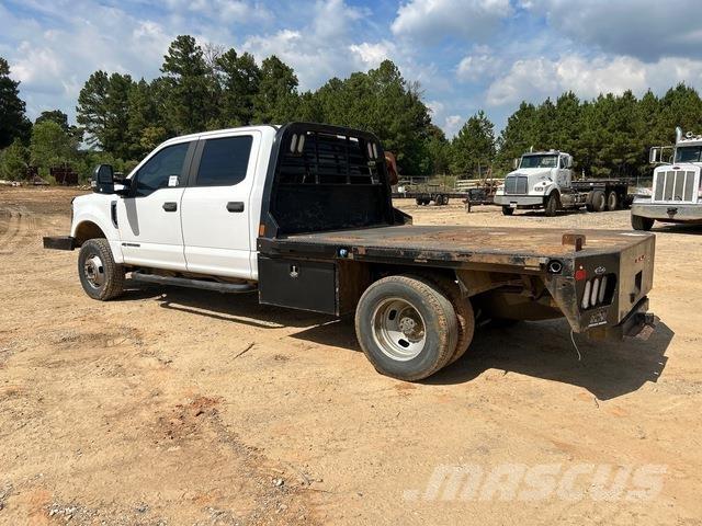 Ford F-350 Tovornjaki s kesonom/platojem