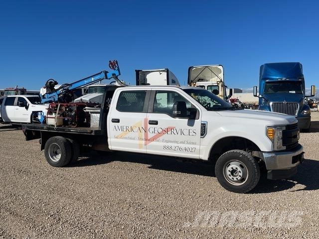Ford F-350 Mobilni vrtalni tovornjaki