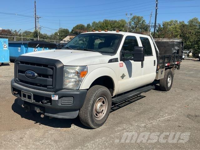 Ford F-350 Tovornjaki s kesonom/platojem