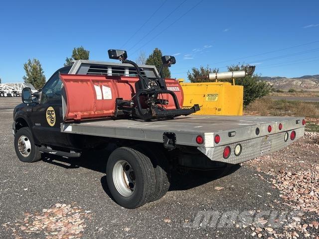 Ford F-350 Tovornjaki s kesonom/platojem