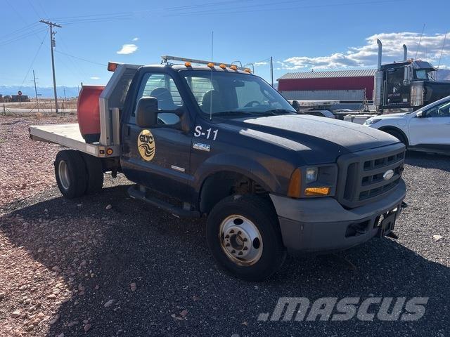 Ford F-350 Tovornjaki s kesonom/platojem