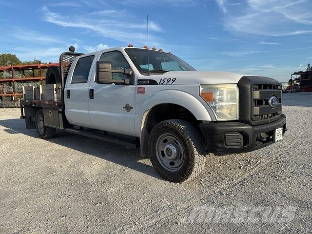Ford F-350 Tovornjaki s kesonom/platojem
