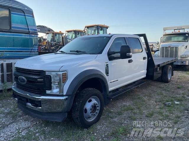 Ford F-450 Tovornjaki s kesonom/platojem