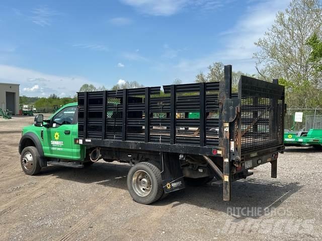 Ford F-450 Tovornjaki s kesonom/platojem