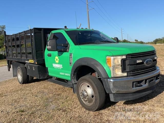 Ford F-450 Tovornjaki s kesonom/platojem