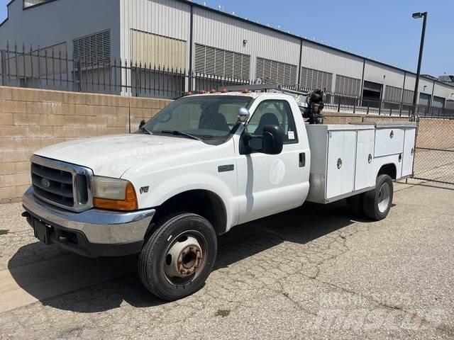 Ford F-450 Komunalna vozila