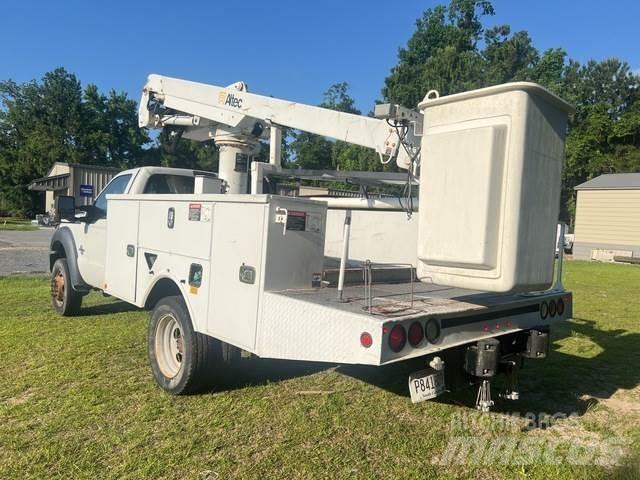 Ford F-450 Avtokošare