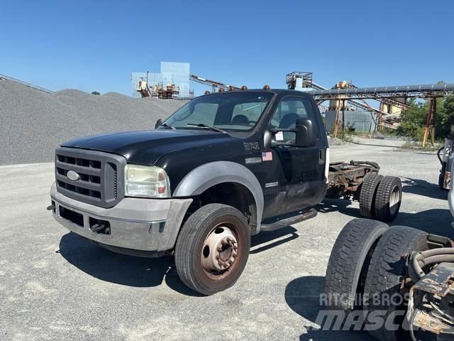 Ford F-450 Kabine in notranjost