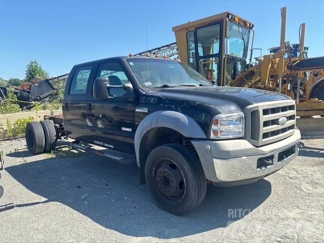 Ford F-450 Kabine in notranjost