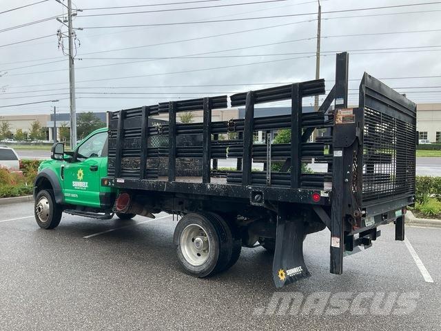 Ford F-450 Tovornjaki s kesonom/platojem