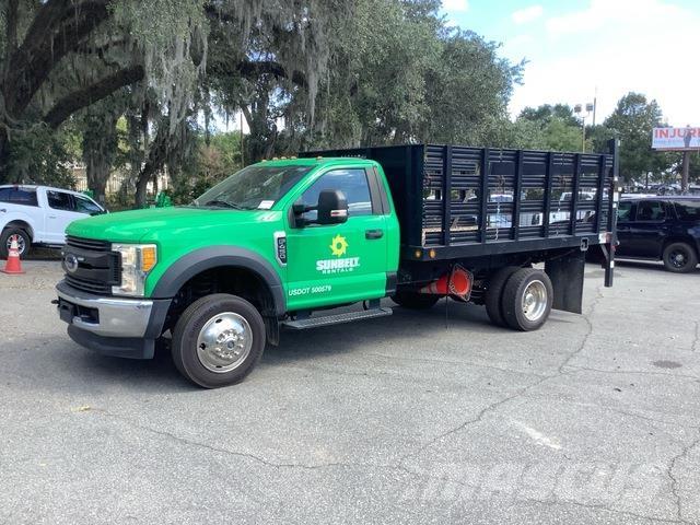 Ford F-450 Tovornjaki s kesonom/platojem