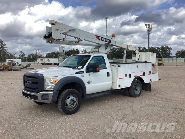 Ford F-550 Avtokošare