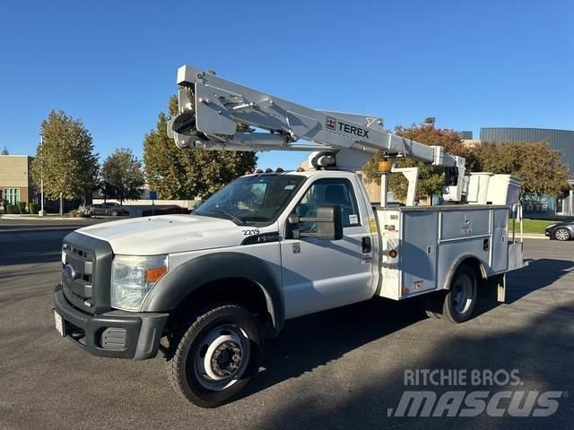 Ford F-550 Avtokošare