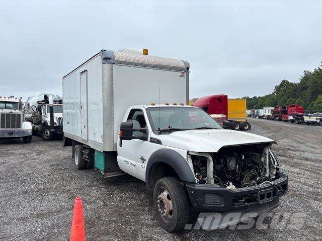 Ford F-550 Tovornjaki zabojniki