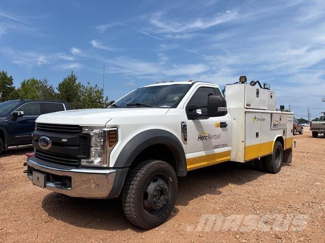 Ford F-550 Tovornjaki cisterne