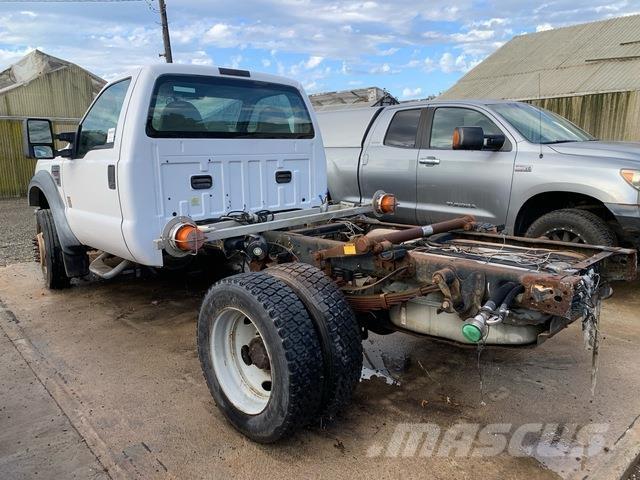 Ford F-550 Kabine in notranjost