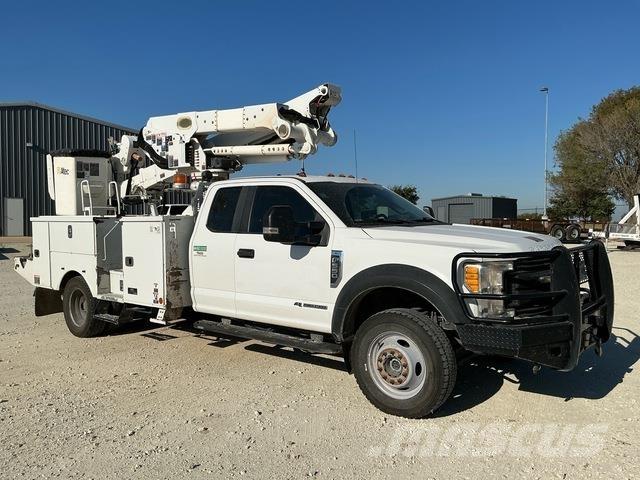 Ford F-550 Avtokošare