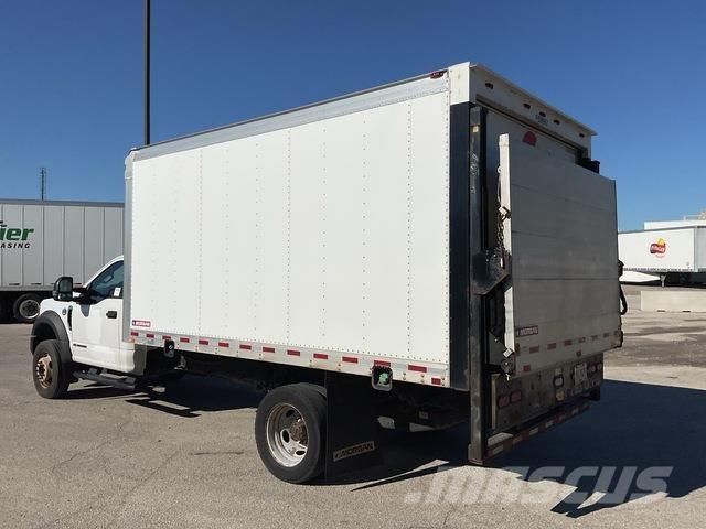 Ford F-550 Tovornjaki zabojniki