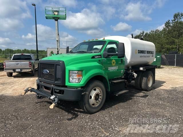 Ford F-650 Tovornjaki za vodo
