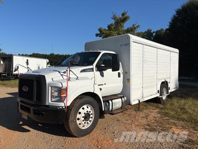 Ford F-650 Tovornjaki za prevoz pijač