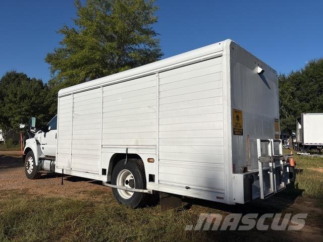 Ford F-650 Tovornjaki za prevoz pijač