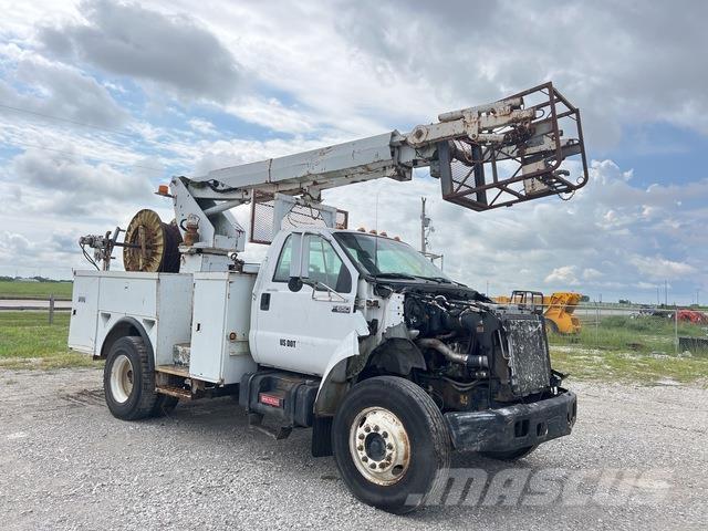 Ford F-650 Avtokošare